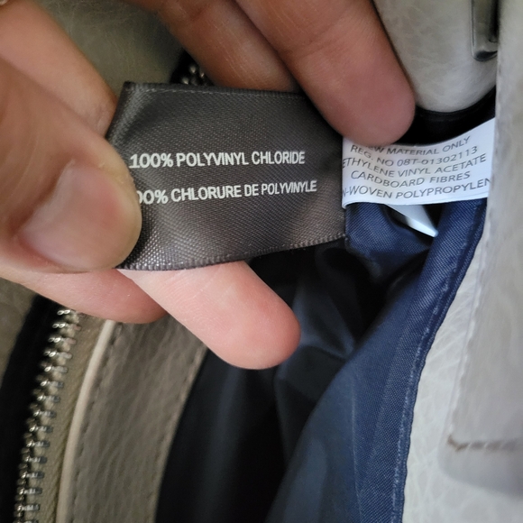 Matt and Nat Fleury vegan leather bag and matching bifold wallet - Picture 13 of 13